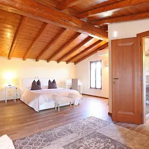  Bed & Breakfast Ca' Bussola Italia